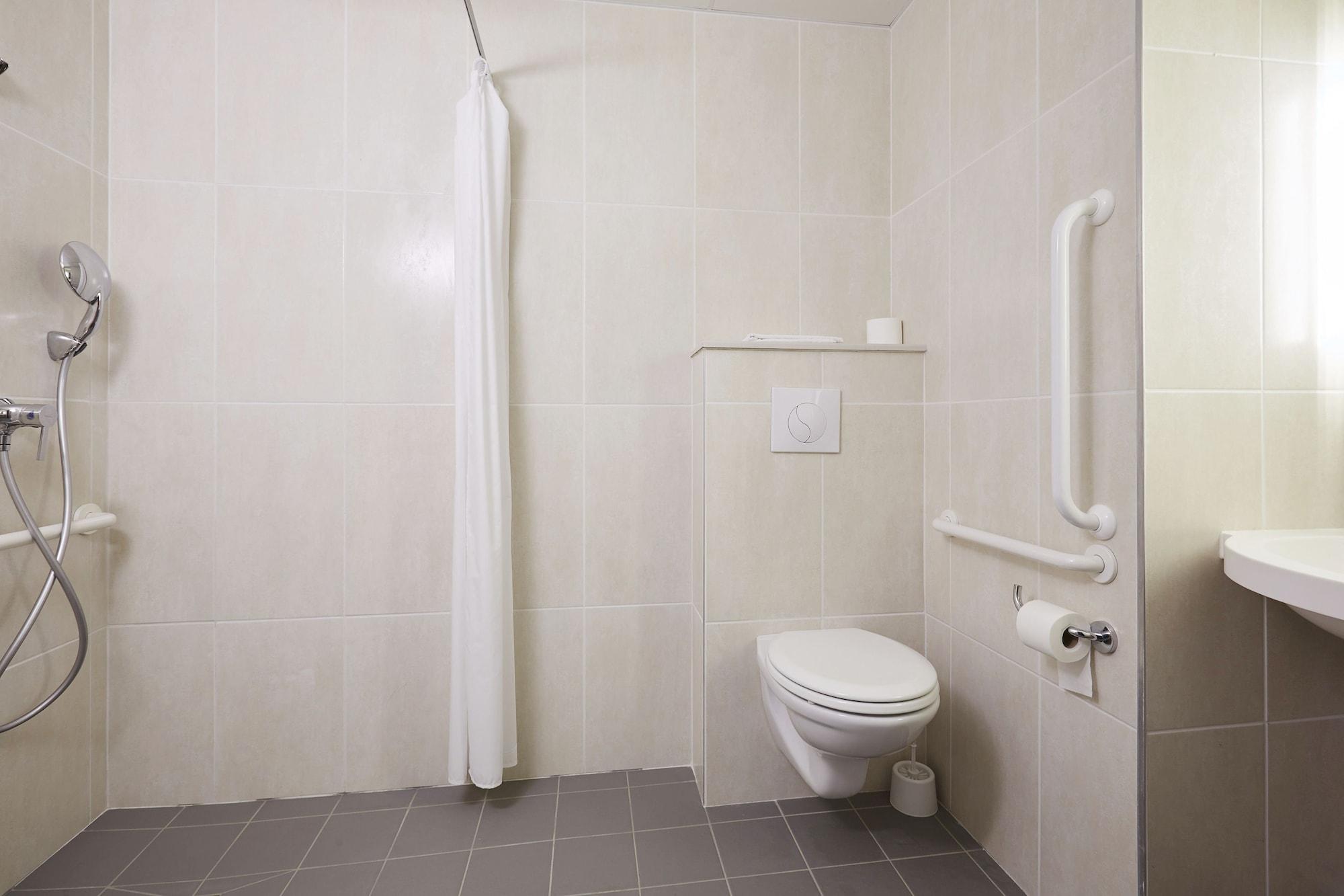 B&B Hotel Quimper Nord Douarnenez Exteriör bild